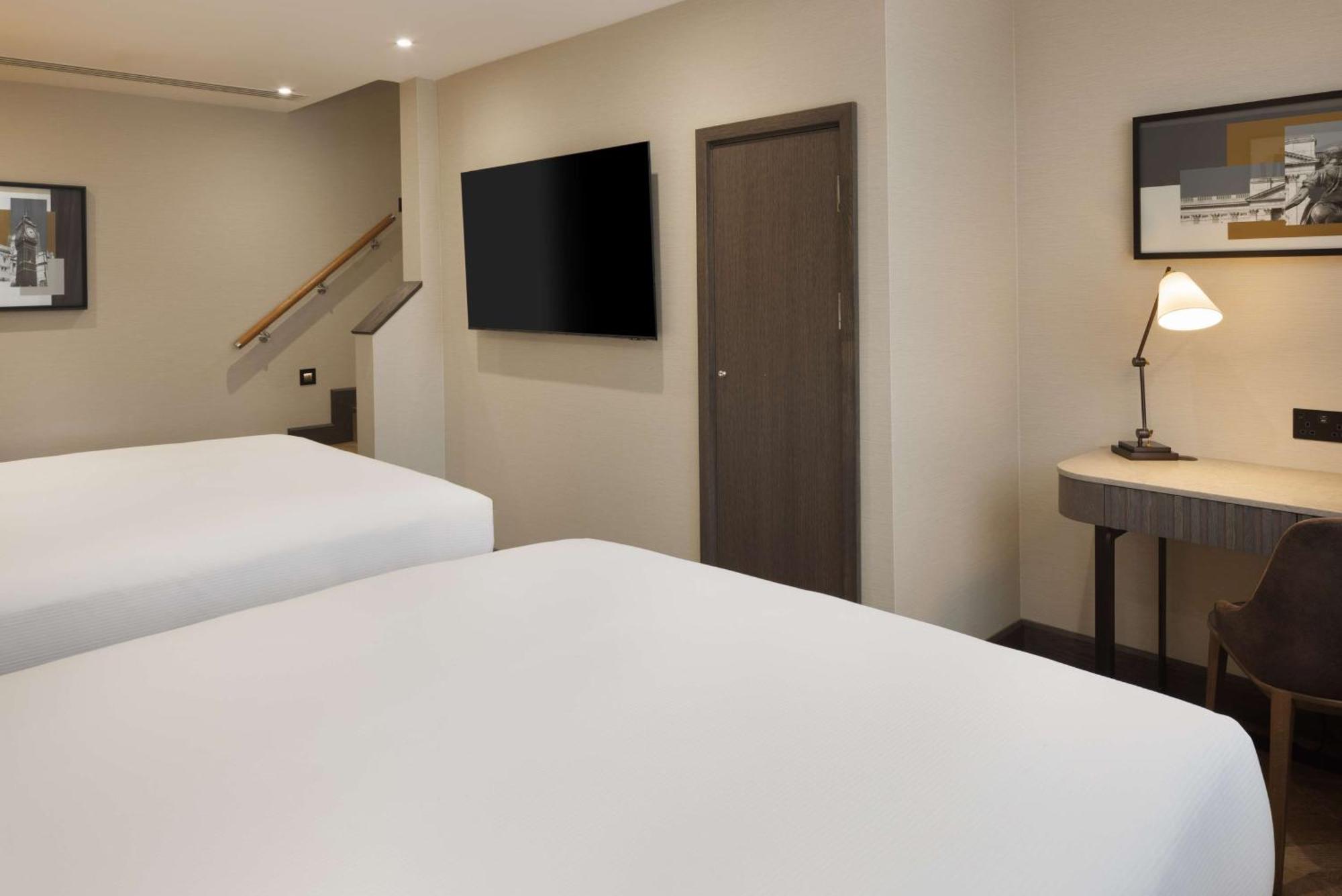 Hotel Doubletree By Hilton Victoria Londres