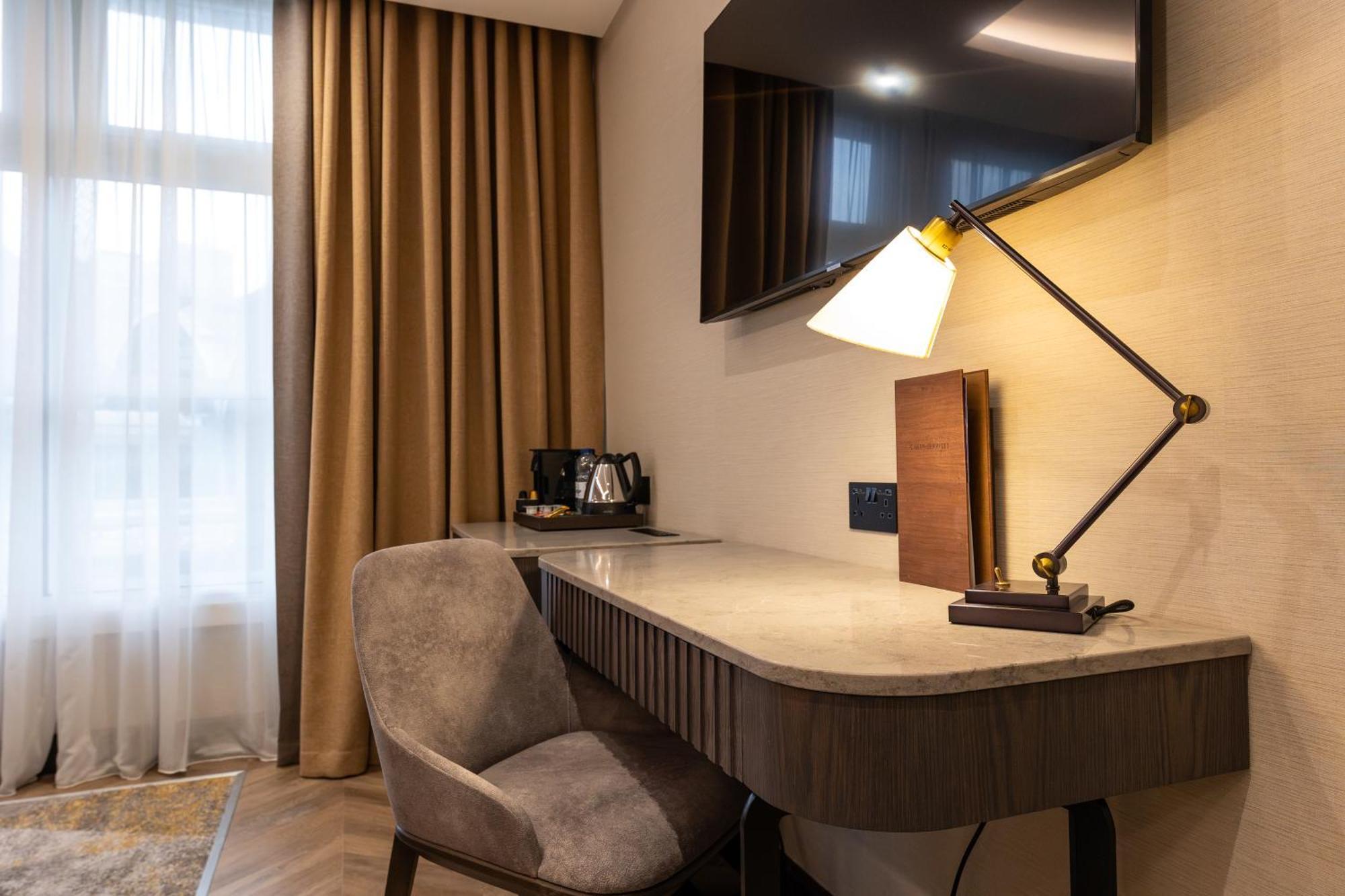 Hotel Doubletree By Hilton Victoria Londres